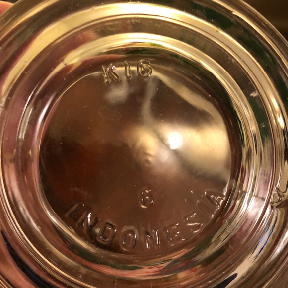 VINTAGE SET OF 2 KIG GLASS MUGS- CHRISTMAS HOLIDAY EGG NOG 8 OZ INDONESIA - #315 - Picture 5 of 9